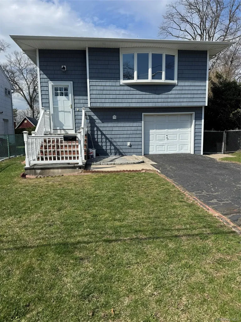Copiague NY 11726