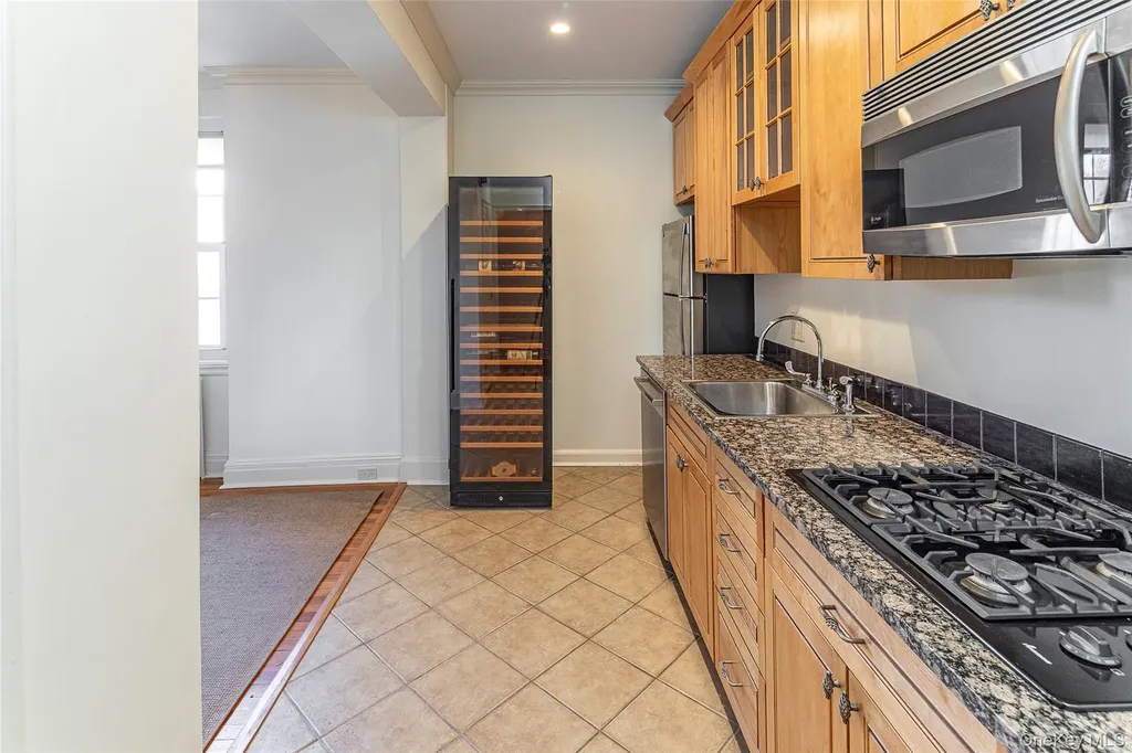 3 Tanglewylde Avenue Bronxville NY 10708