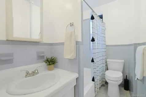 1273 North Avenue New Rochelle NY 10804