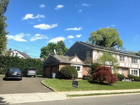 28 Polo Road Great Neck NY 11023