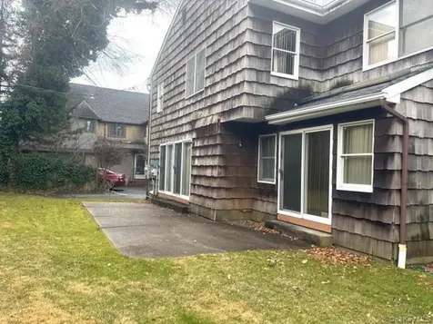 28 Polo Road Great Neck NY 11023