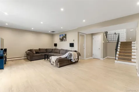 7 Dogwood Lane Irvington NY 10533