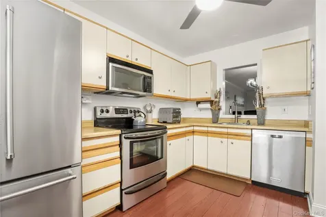 103 Twin Brook Court Carmel NY 10512