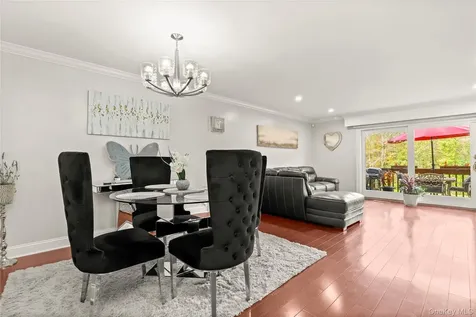 103 Twin Brook Court Carmel NY 10512