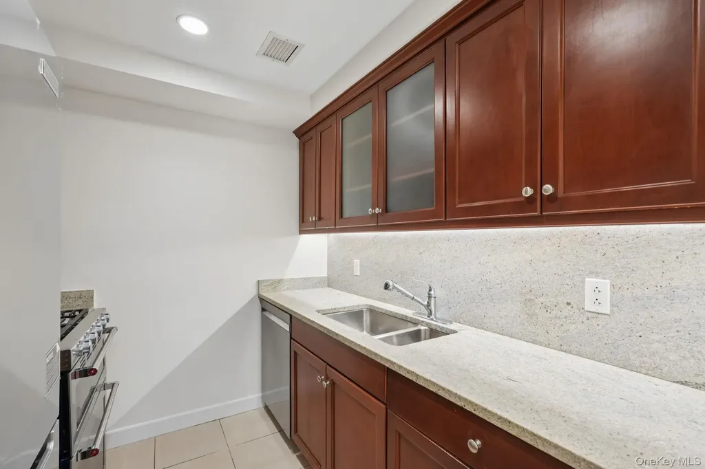 10 City Place White Plains NY 10601