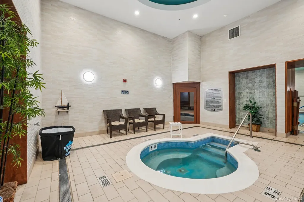 10 City Place White Plains NY 10601