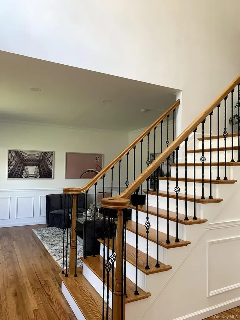 1 Brittany Court Ridge NY 11961