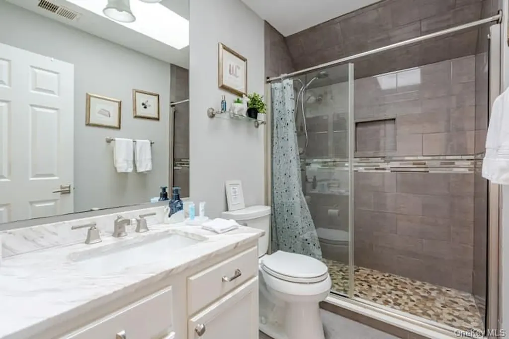 1 Brittany Court Ridge NY 11961