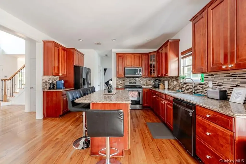1 Brittany Court Ridge NY 11961