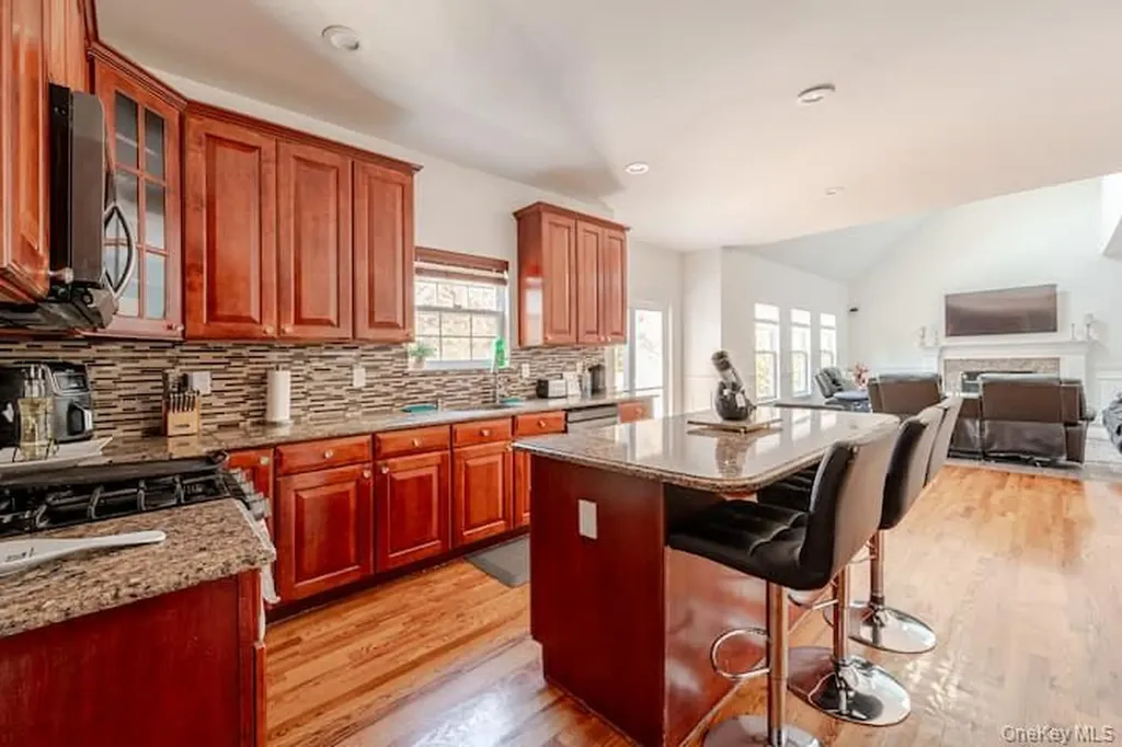 1 Brittany Court Ridge NY 11961