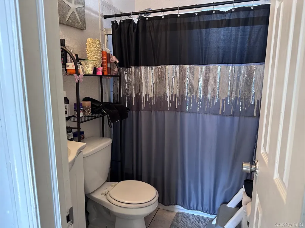 71 Macarthur Avenue Brentwood NY 11717