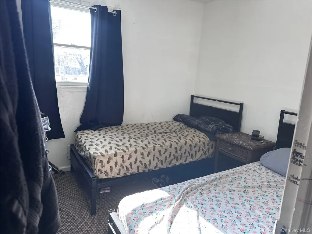 71 Macarthur Avenue Brentwood NY 11717