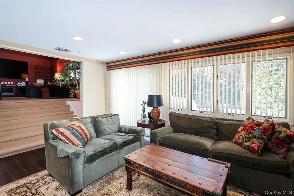 3526 Daniel Crescent Baldwin Harbor NY 11510