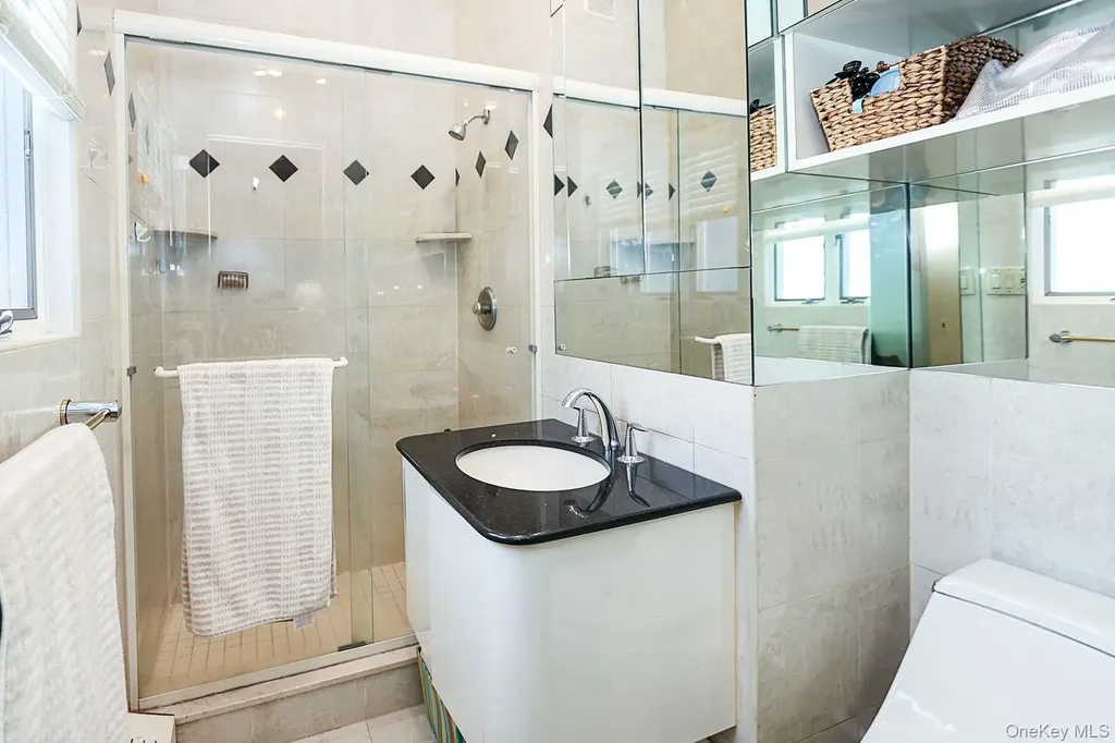 3526 Daniel Crescent Baldwin Harbor NY 11510