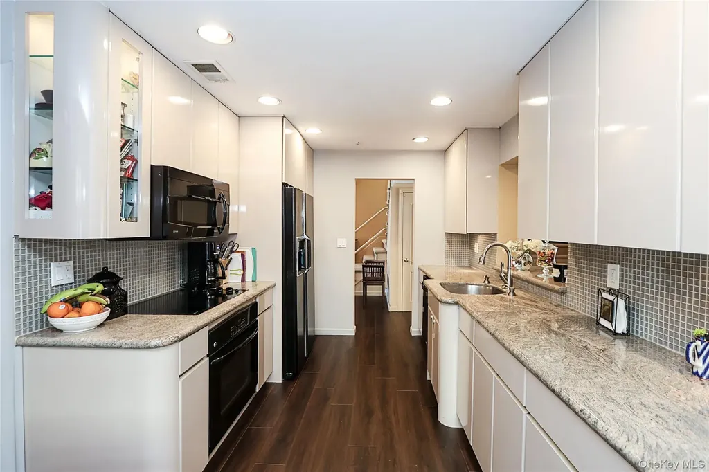 3526 Daniel Crescent Baldwin Harbor NY 11510