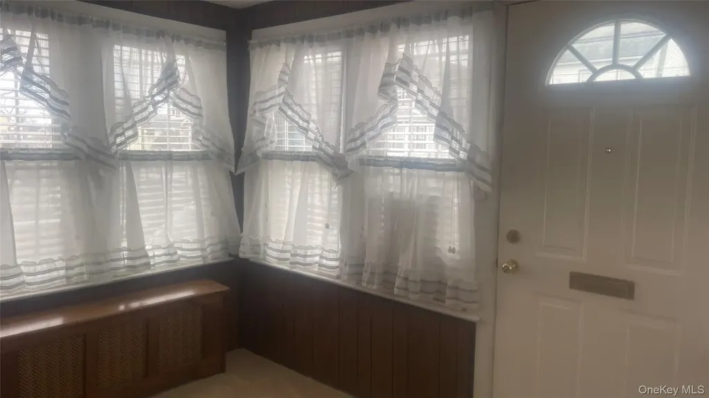 22 Eton Street Valley Stream NY 11581