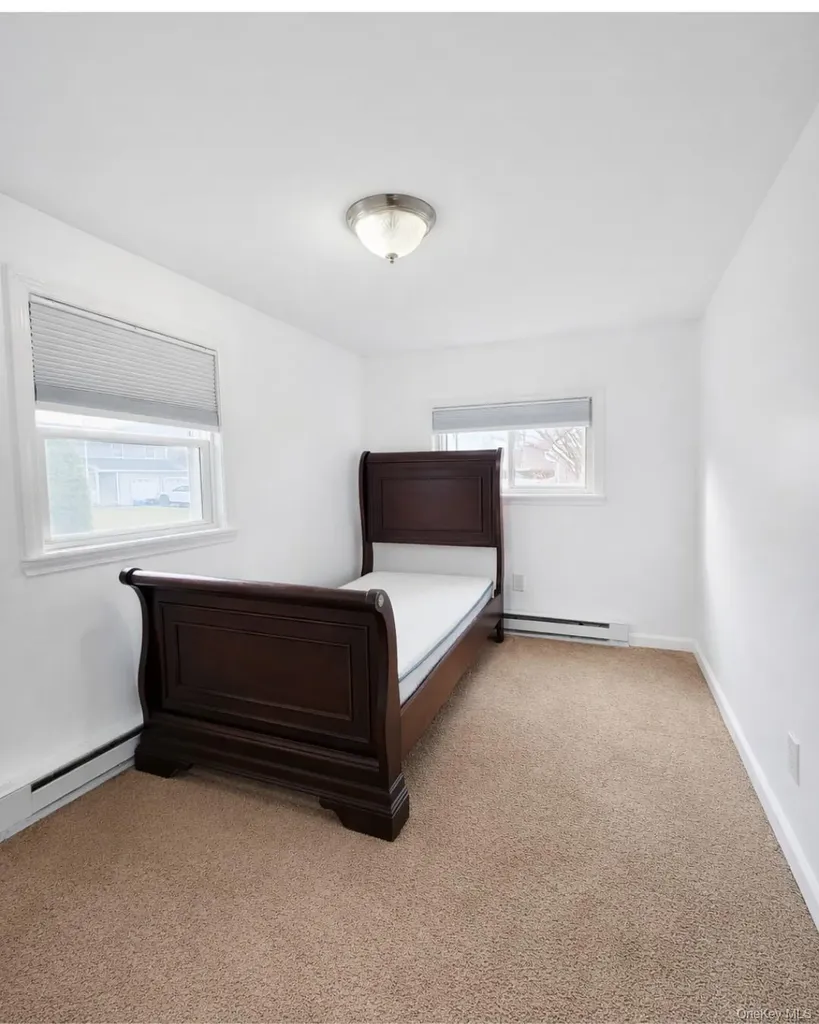 39 Musket Drive Shirley NY 11967