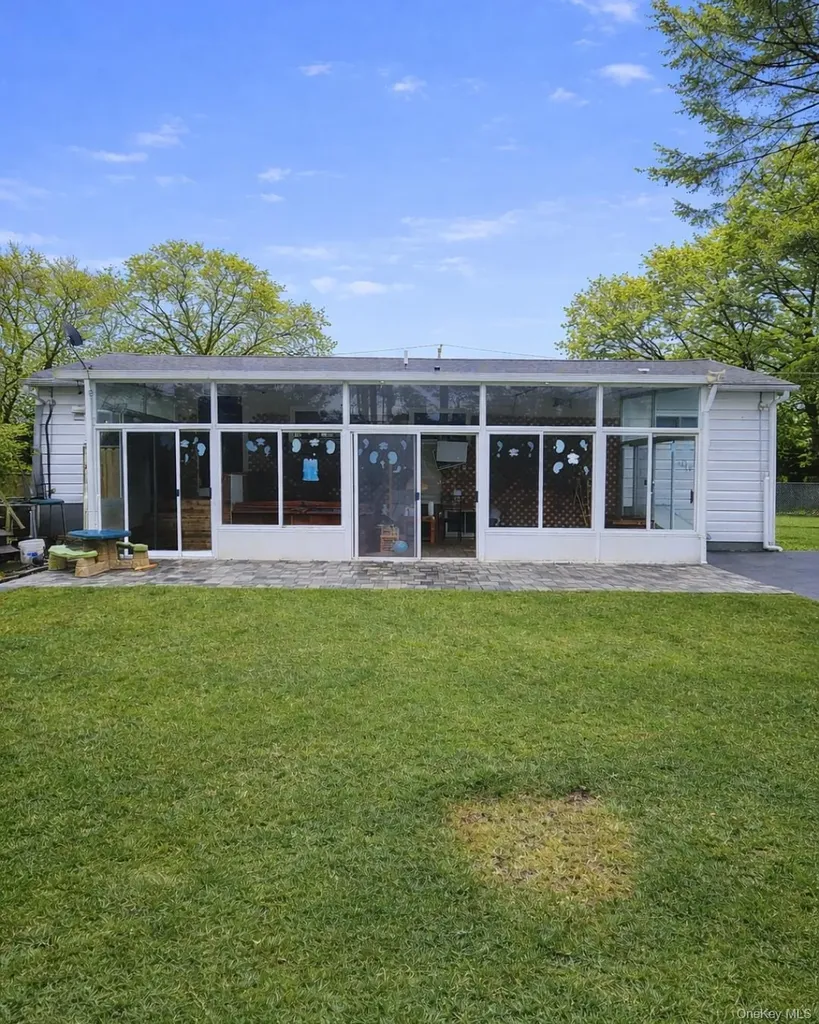 39 Musket Drive Shirley NY 11967