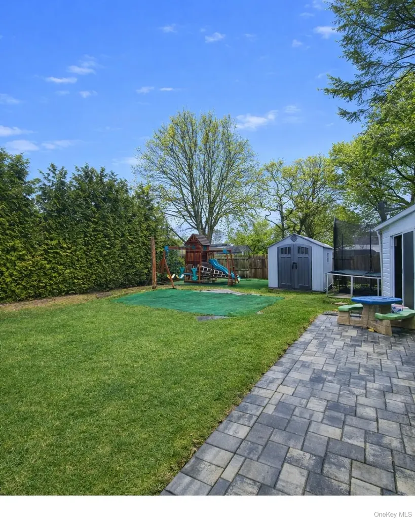 39 Musket Drive Shirley NY 11967
