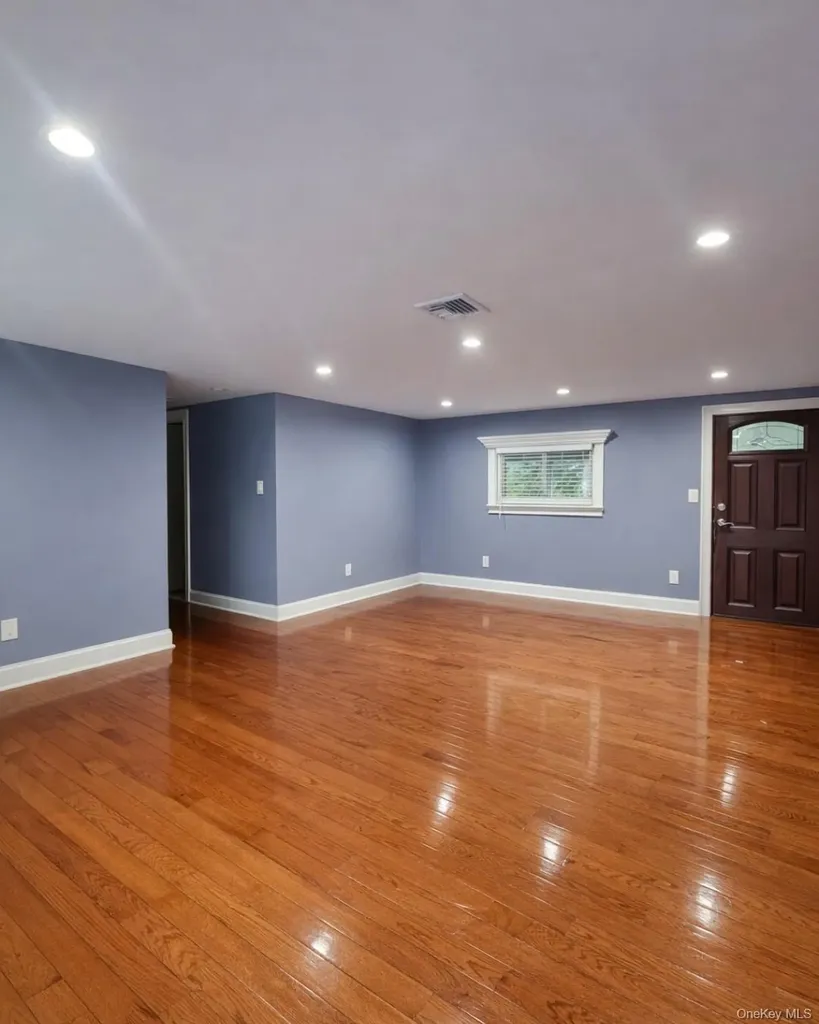39 Musket Drive Shirley NY 11967