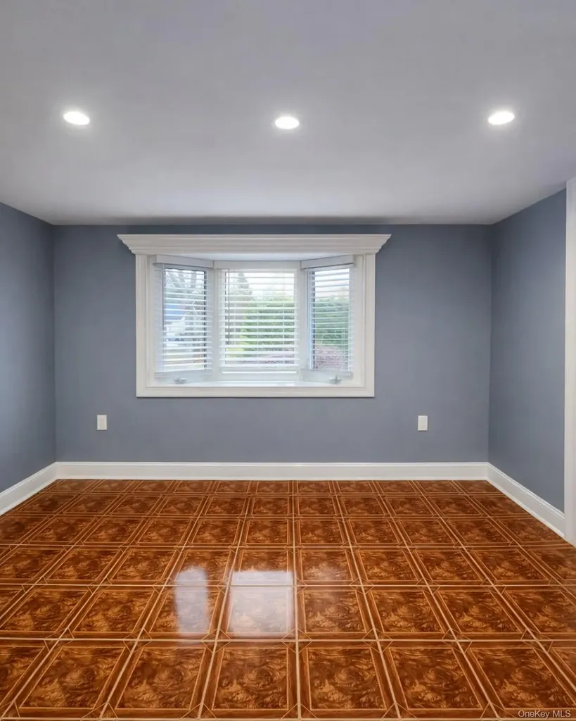 39 Musket Drive Shirley NY 11967