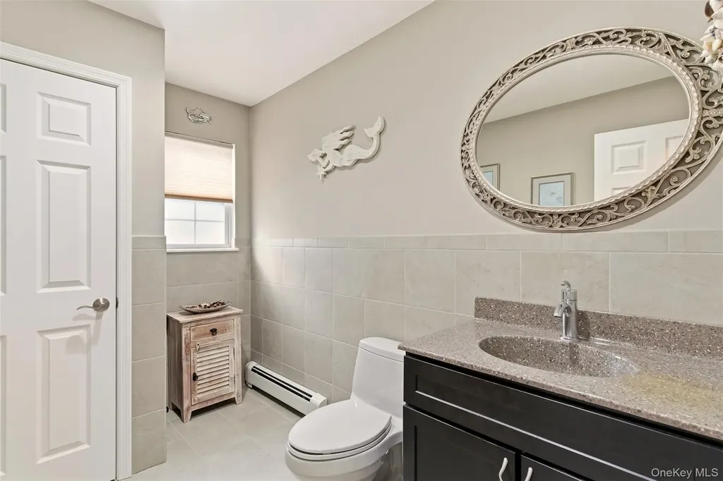 4 Macintosh Lane Selden NY 11784
