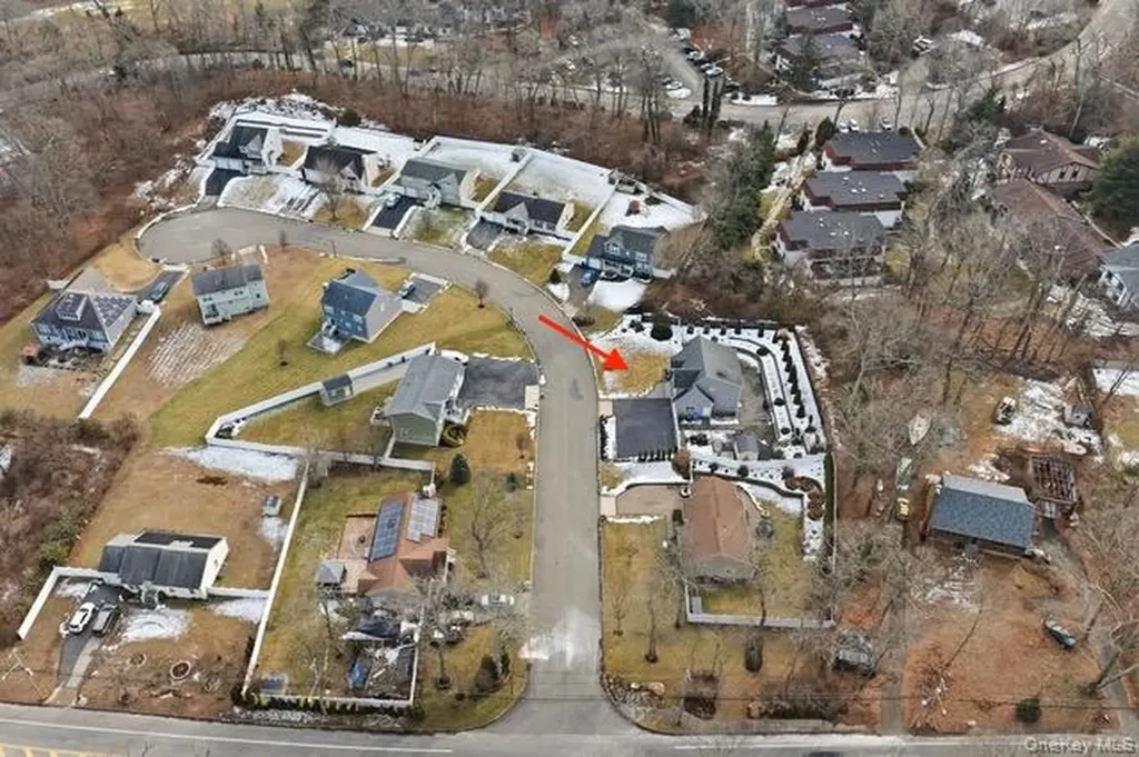 4 Macintosh Lane Selden NY 11784