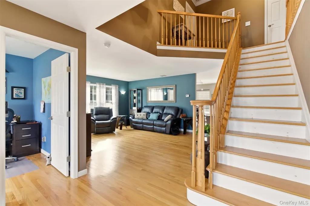 4 Macintosh Lane Selden NY 11784