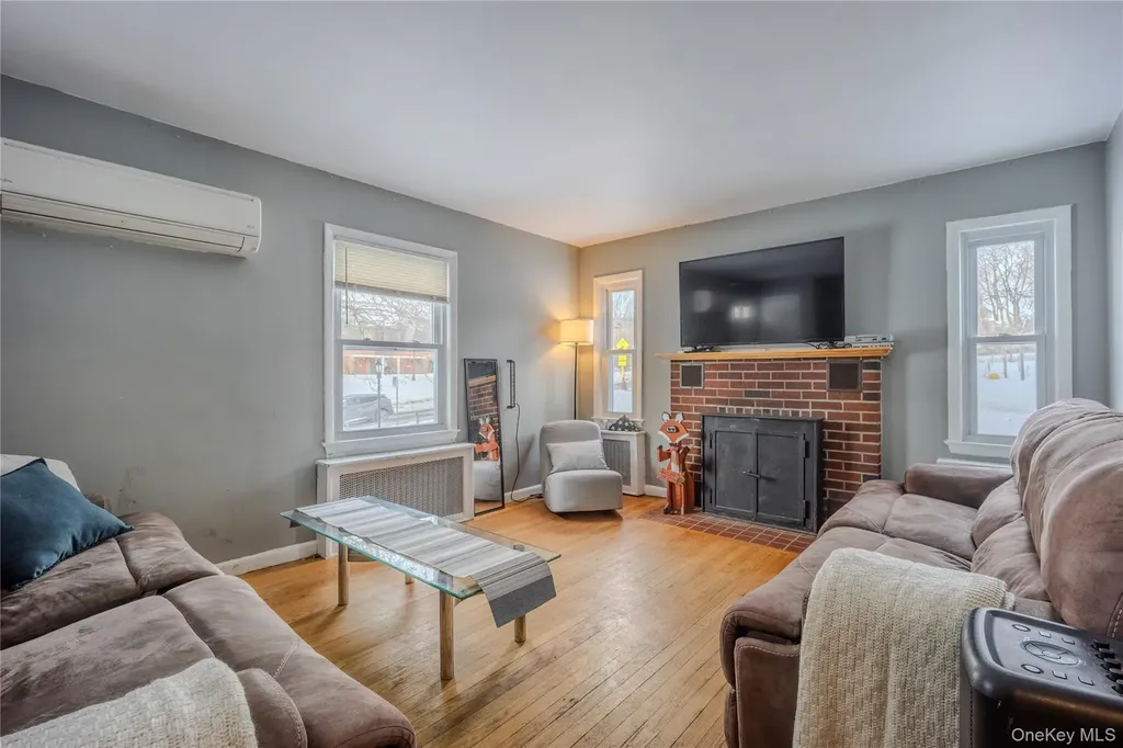 42 W Cedar Street Poughkeepsie NY 12601