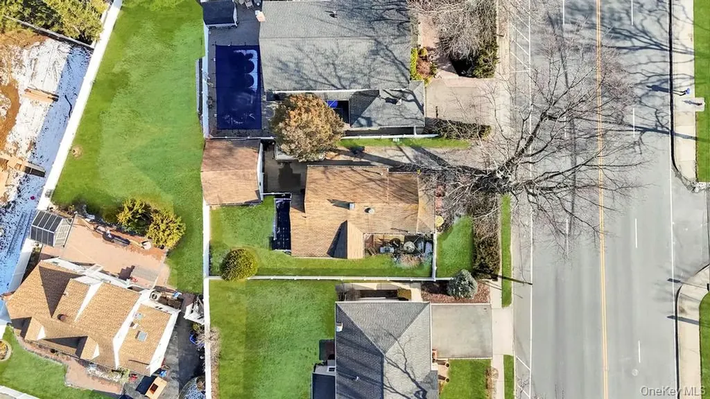 31 Cherry Avenue Bethpage NY 11714