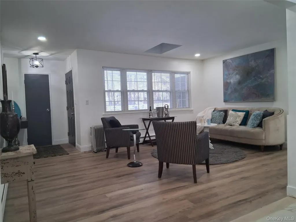 917 Sipp Avenue East Patchogue NY 11772