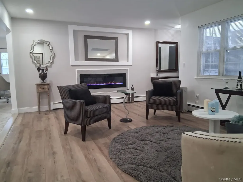917 Sipp Avenue East Patchogue NY 11772