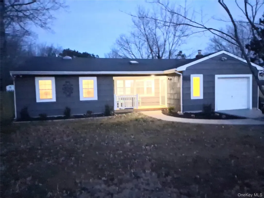 917 Sipp Avenue East Patchogue NY 11772