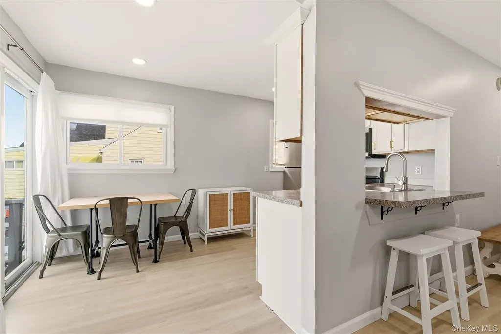 76 Alhambra Road Massapequa NY 11758