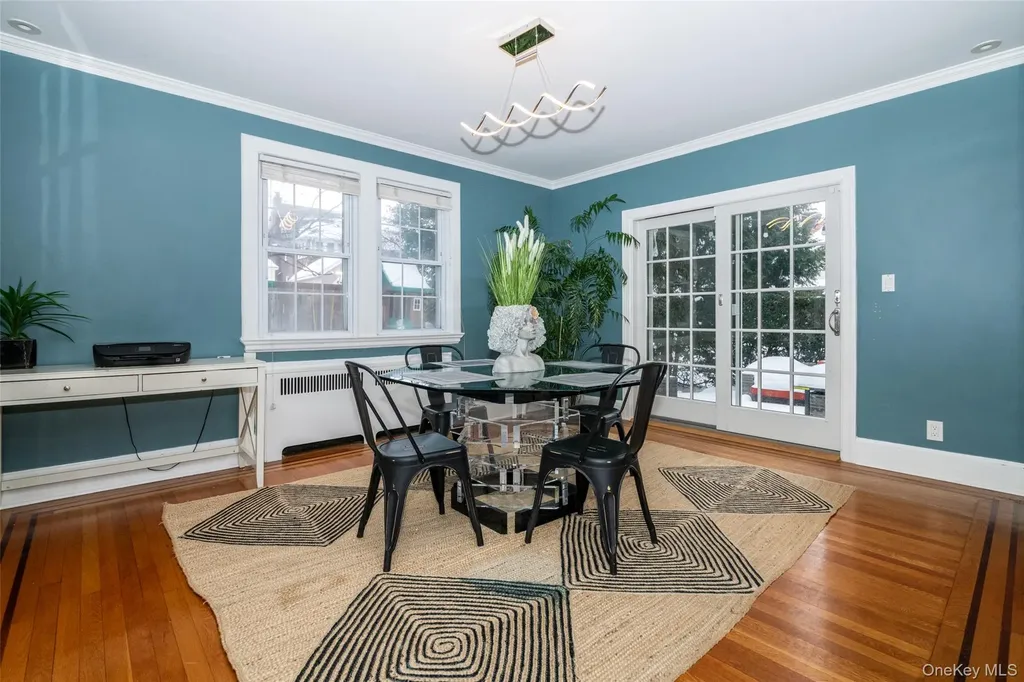 18 Bailey Place New Rochelle NY 10801