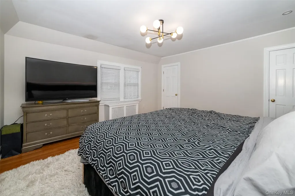 18 Bailey Place New Rochelle NY 10801
