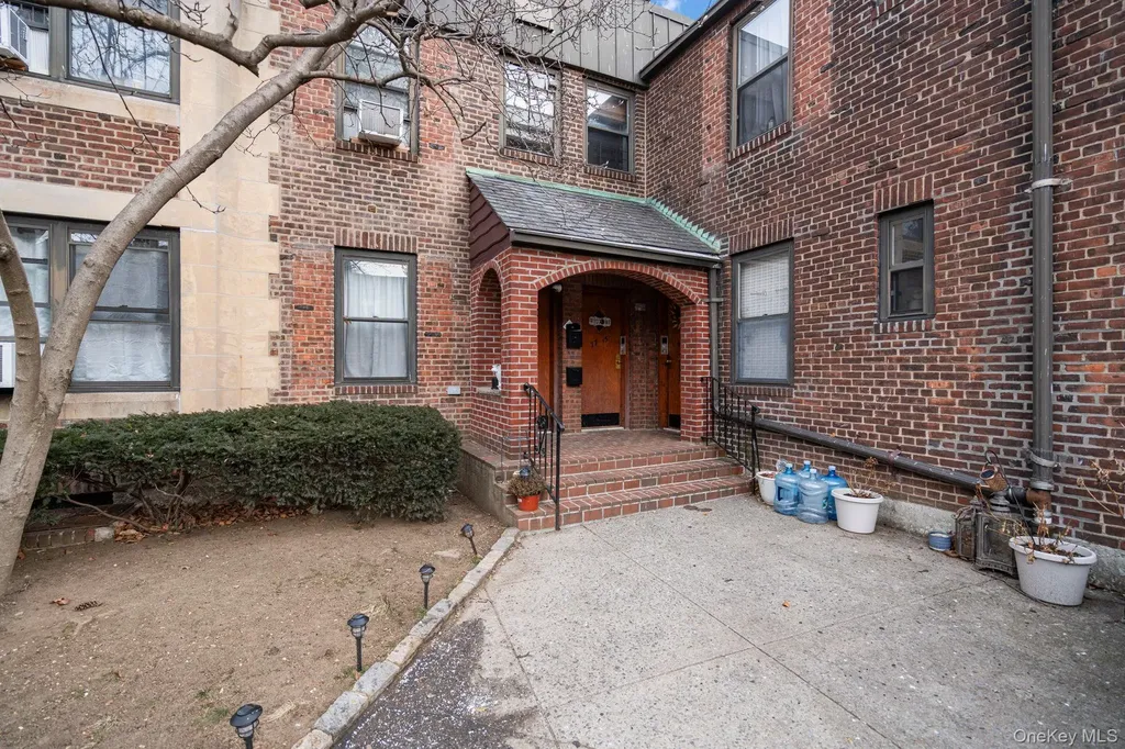 77-15 Ditmars Boulevard Astoria NY 11370