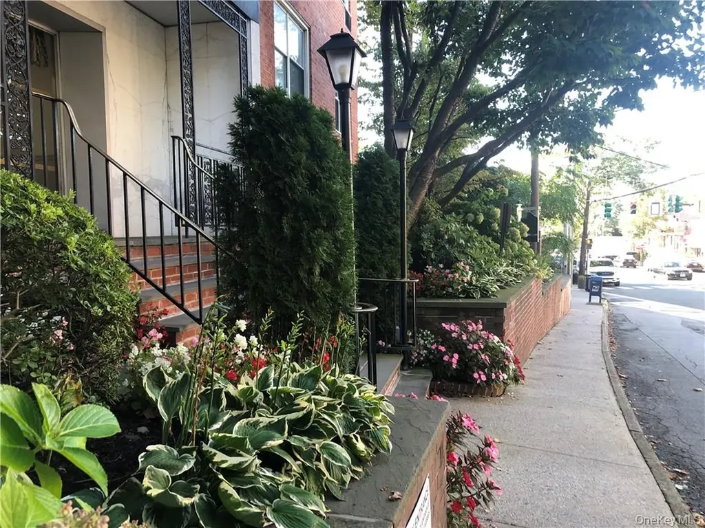 177 E Hartsdale Avenue Hartsdale NY 10530