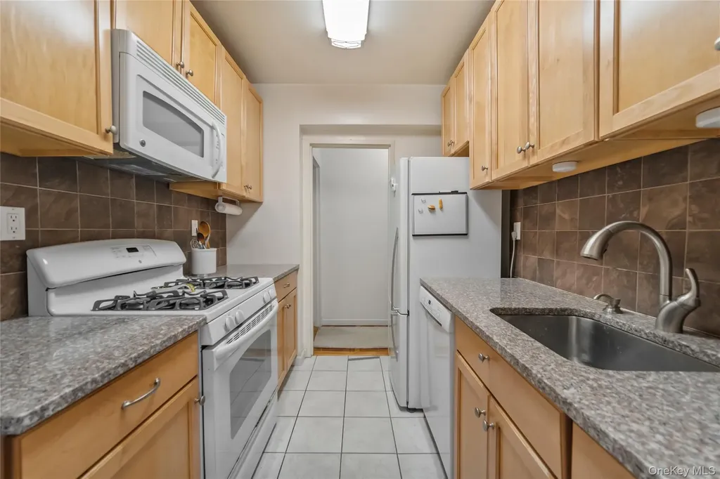 177 E Hartsdale Avenue Hartsdale NY 10530