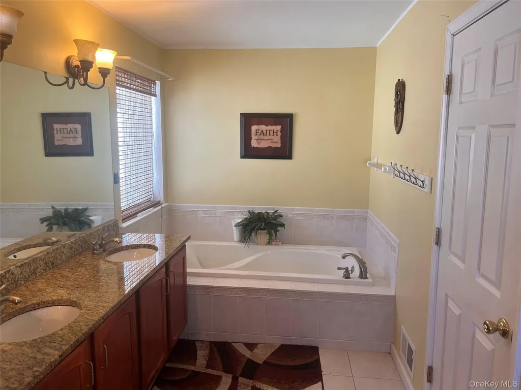36 Highland View Place Middletown NY 10940