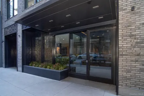 77 Charlton Street New York (manhattan) NY 10014