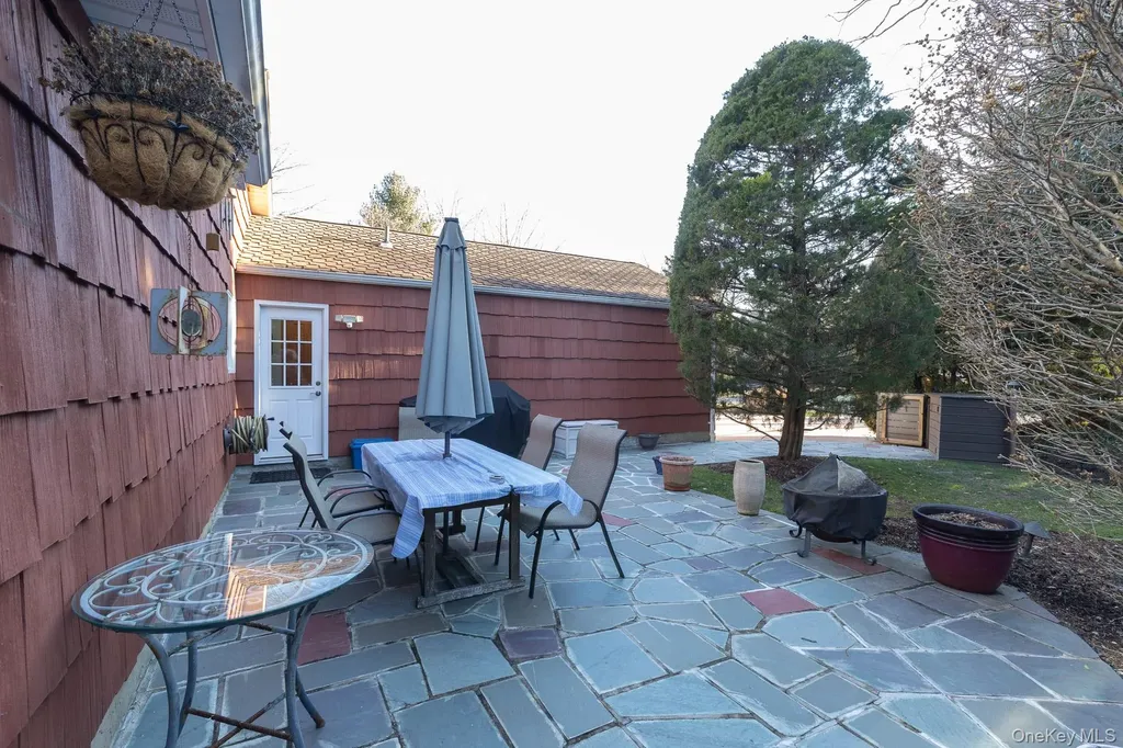 1 Cumberland Path Setauket NY 11733