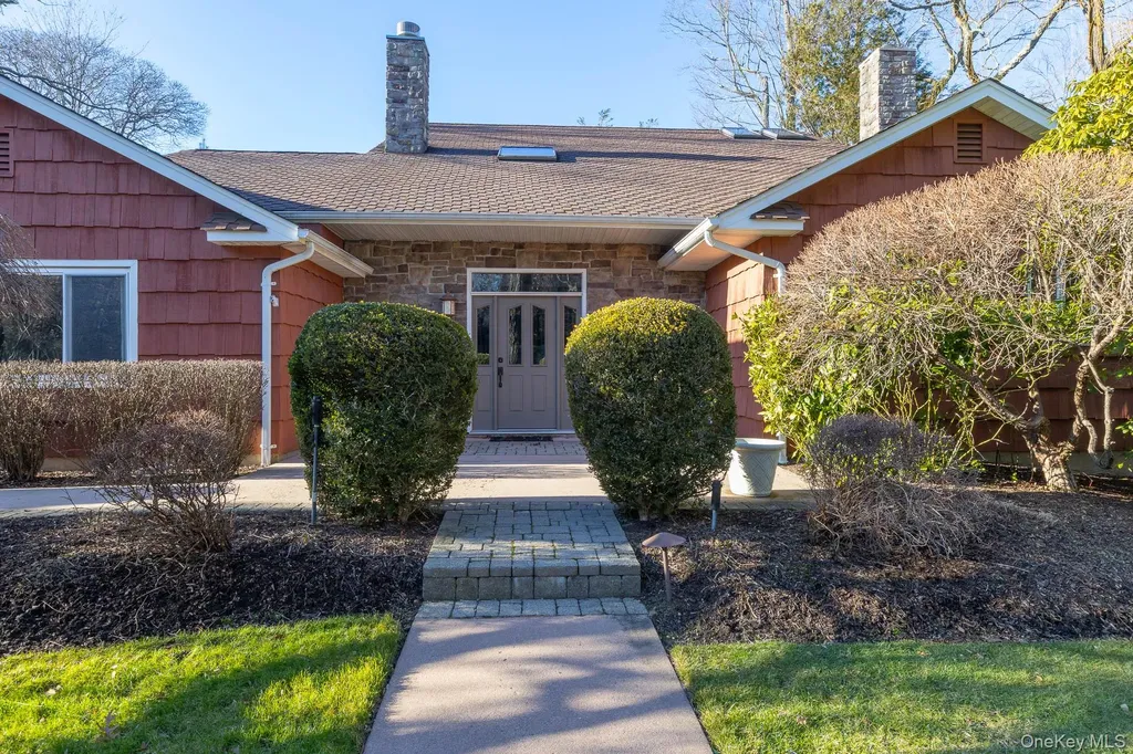 1 Cumberland Path Setauket NY 11733