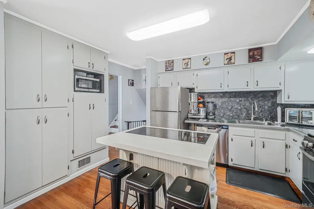 7 Marlowe Place Greenlawn NY 11740