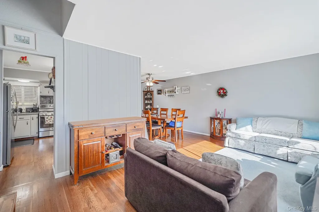 7 Marlowe Place Greenlawn NY 11740