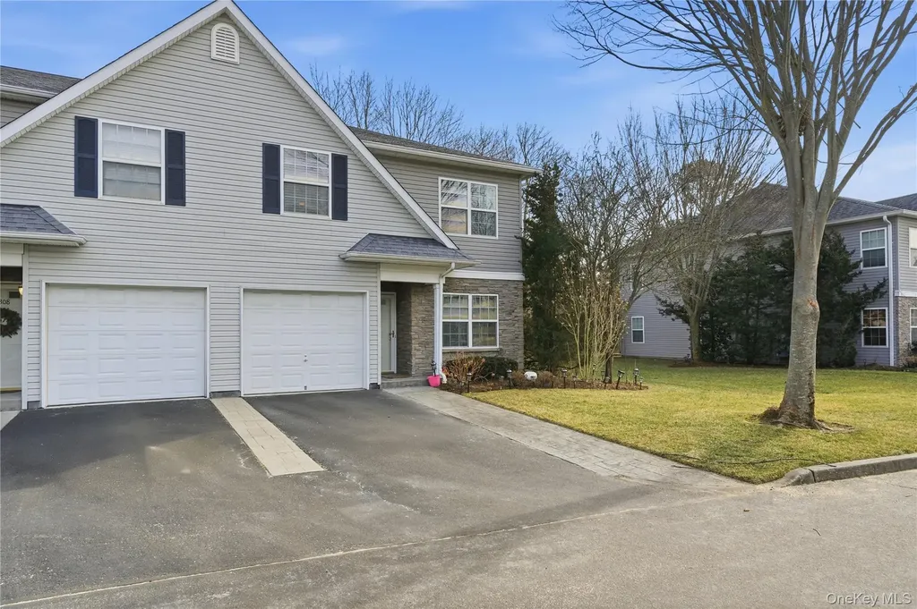 307 Medea Way Central Islip NY 11722