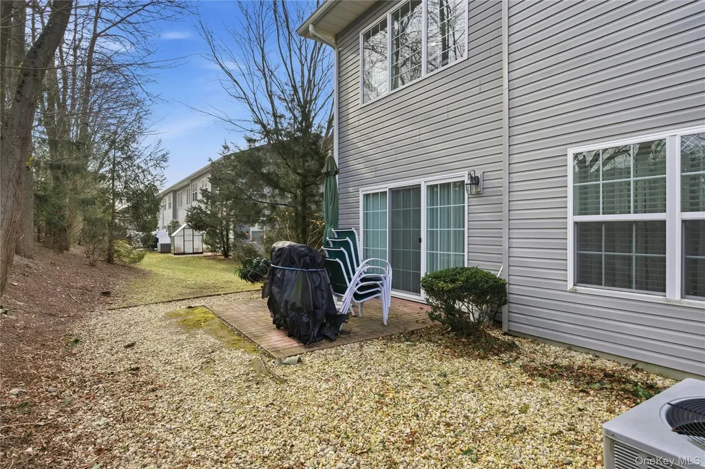 307 Medea Way Central Islip NY 11722