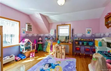 133 W 195th Street Bronx NY 10468