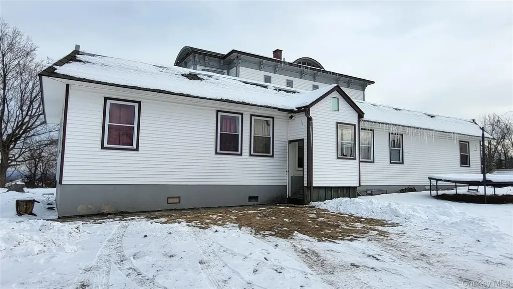 1 Mills Place Milton NY 12547