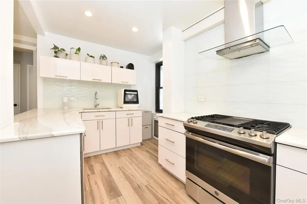 211-06 75th Avenue Bayside NY 11364